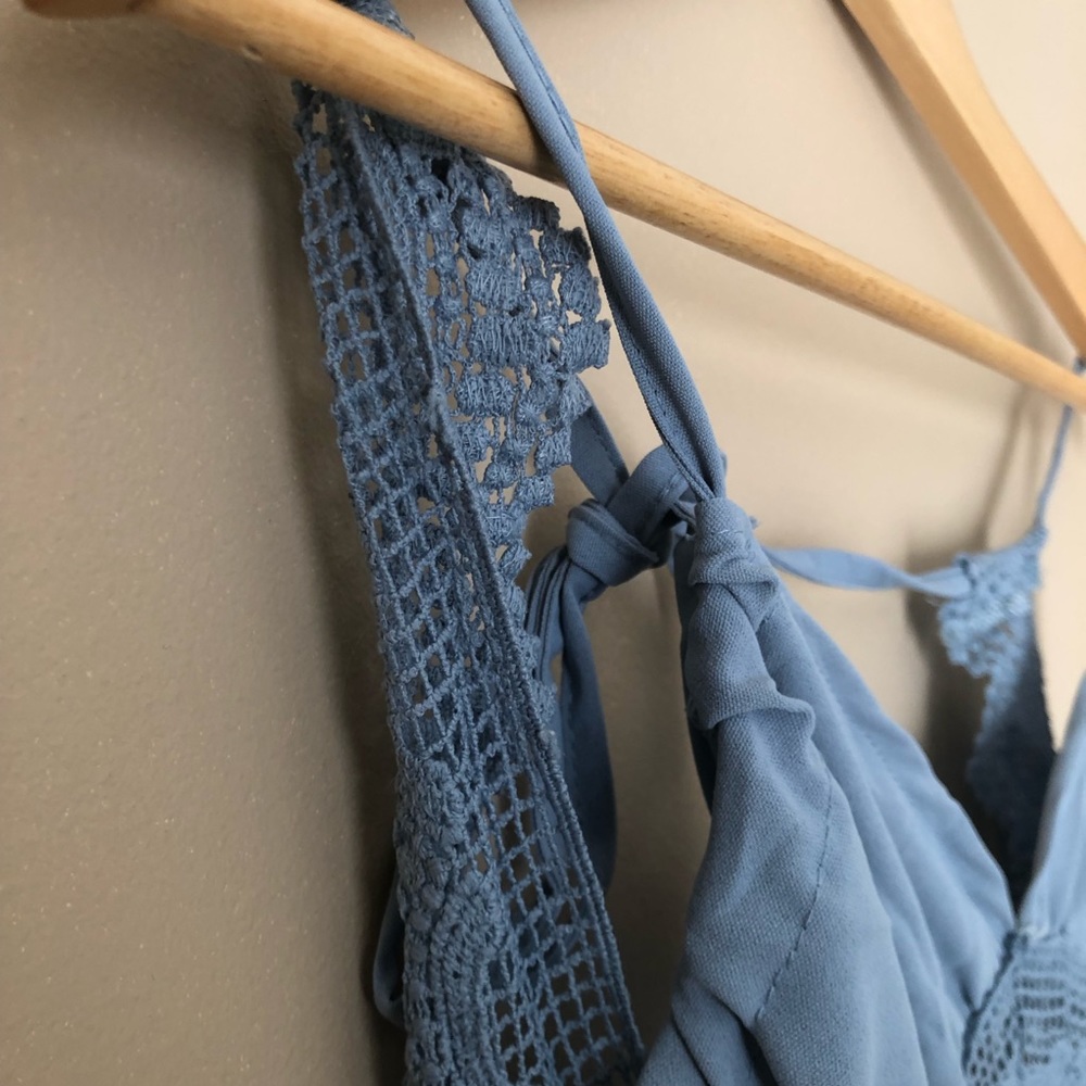 Inset Lace Halter Dress - Picture 5 of 8